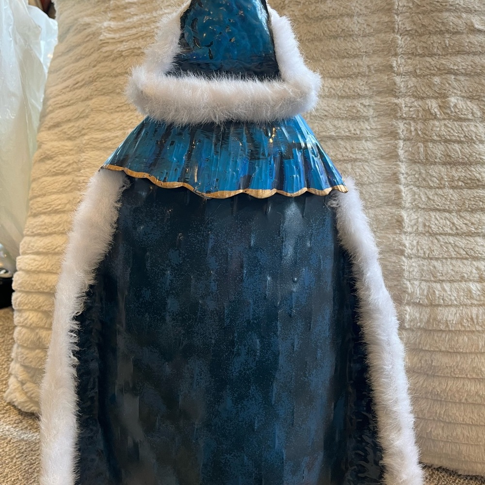 Metal Folksy Father Christmas - Picture 2 of 4